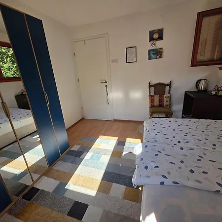 Cozy With A Bathroom サラエヴォ