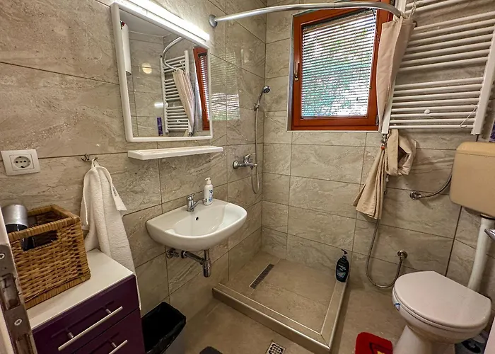 Cozy With A Bathroom * サラエヴォ